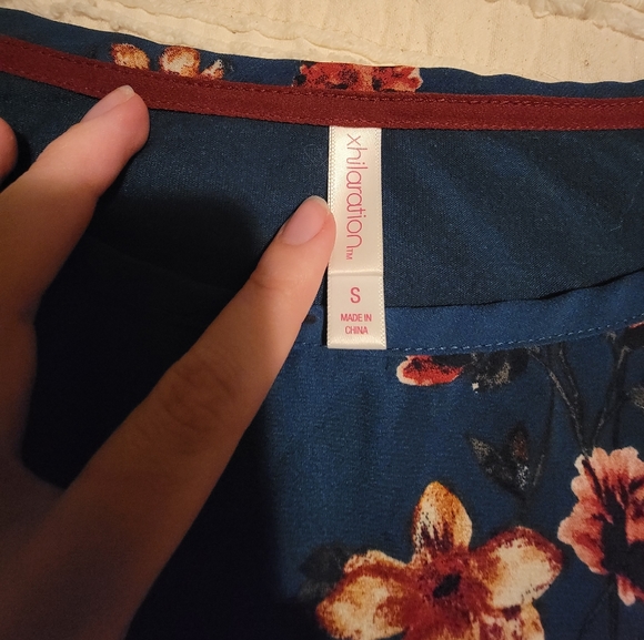 Blouse - Picture 2 of 2